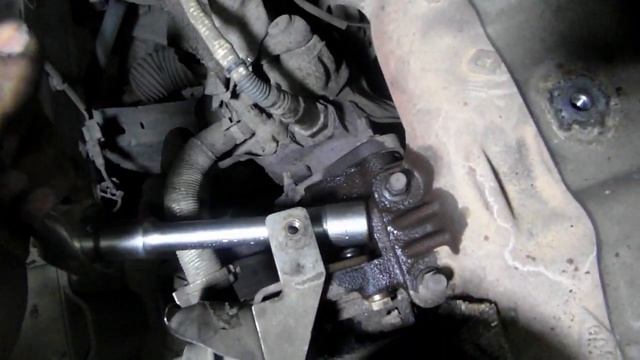 Рено Мастер3. Замена датчика кислорода.