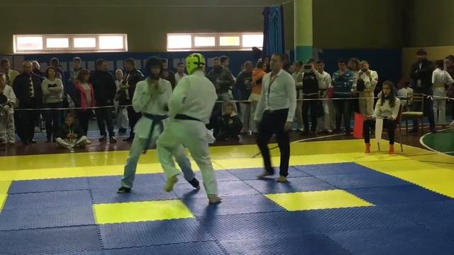 14.10.2017 Карате Вишгород Бой Синий Шлем и Белый Шлем смотреть онлайн