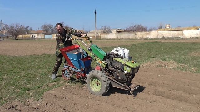 Посадка картофеля 3 в 1"Новинка" смотреть онлайн