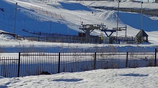 НОВОСИБИРСК/СНОУБОРД-ПАРК ГОРСКИЙ НА ЛЕВОМ БЕРЕГУ/МАРТ 2022/МОРОЗЫ МИНУС 20/ПРОДЛЕНИЕ СЕЗОНА В КАЙ смотреть онлайн