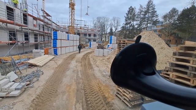 Rozładunek Berlin 03 04 2023 Mercedes Actros 2745 + Fassi F240ASXP смотреть онлайн