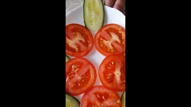 Бомбическая закуска из помидоров и огурцов!! смотреть онлайн