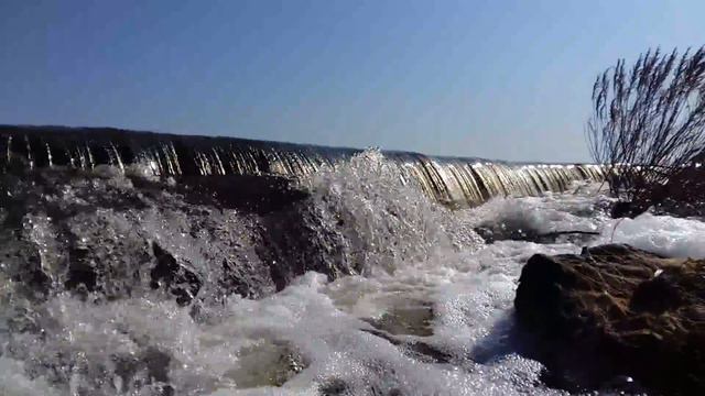 Водопад на Тишанке. Паводок. смотреть онлайн