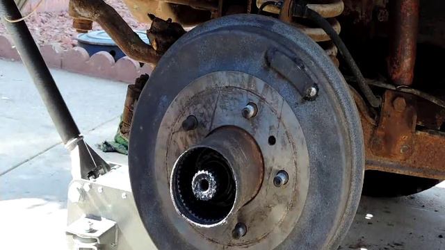 How To Change A 4x4 Front Brake Drum In Five Minutes смотреть онлайн