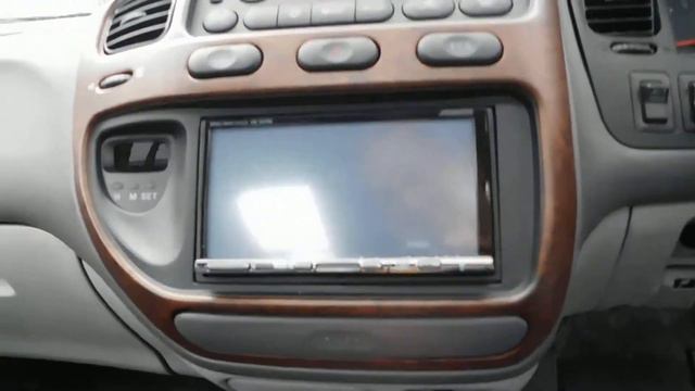 1999 Mitsubishi Delica L400 4WD V6 76kms (Canada Import)