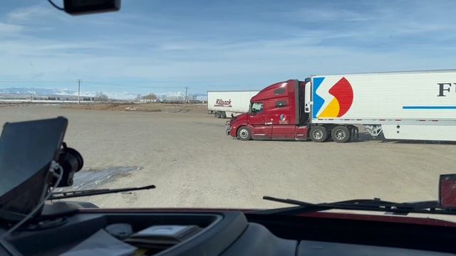 РАБОЧИЕ МОМЕНТЫ.ПЕРЕВЕС.ЛАЙФХАК ОТ МОЩНОГО.ОПЯТЬ ВСТРЕТИЛ КОЛЕГУ НА ЗАГРУЗКЕ .ДАЛЬНОБОЙ ПО США. смотреть онлайн