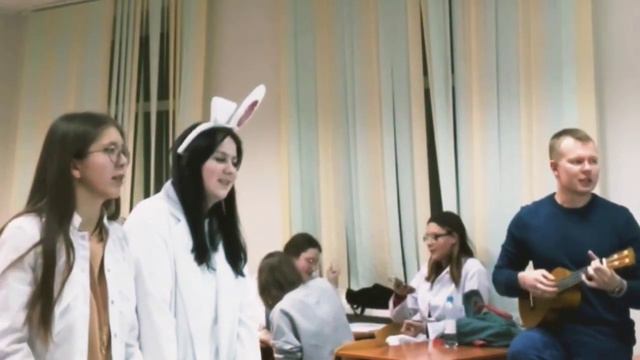Укулеле. Бумбокс - Вахтерам #урок #колледж #перемена смотреть онлайн