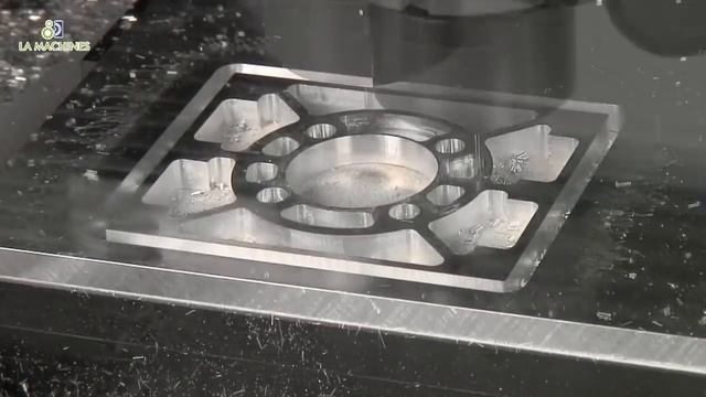 Современный высокоскоростной токарный станок с ЧПУ, фрезерный станок с ЧПУ смотреть онлайн