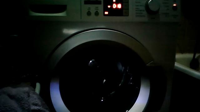 Bosch Logixx 8 WAS28463SN VarioPerfect EcoSilence Drive - Shoes - Rinses and Spins + 4 anti creases смотреть онлайн