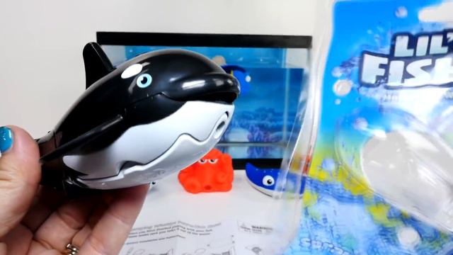 FINDING DORY and FRIENDS AQUARIUM Toys That Swim! смотреть онлайн