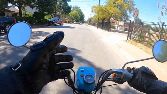 This moped has a feature I've never seen before! 1980 Honda Express NC50: Review and Road-Test смотреть онлайн
