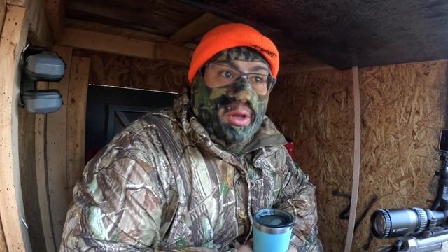 Pre Rut is on the BUCKS are out checking MOCK SCRAPES!!! смотреть онлайн