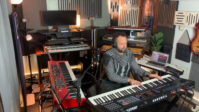 Kurzweil K2700 vs NordStage by MeX @synthcloud (Subtitles) смотреть онлайн