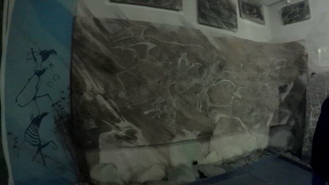 Day in Tomsk Pisanitsa Petroglyphs/День в Томской писанице Петроглифы смотреть онлайн