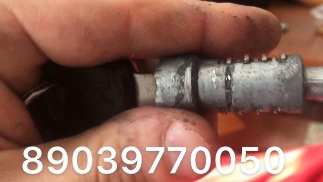 Ремонт замка зажигания Хонда HRV 2000. г.в. Подклинивает ключ, плохо крутится в замке. 89039770050 смотреть онлайн