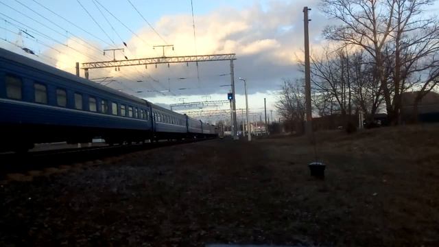 Тепловоз ТЭП60-0448 с поездом №614 Солигорск - Могилёв смотреть онлайн