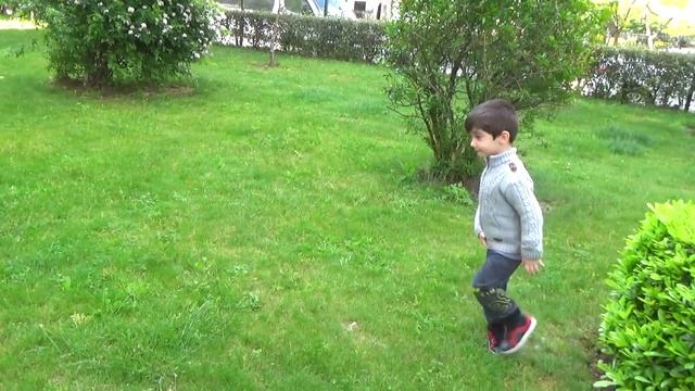 Kaan Aras ışıkları yanan ambulans oyuncağını kaybetti