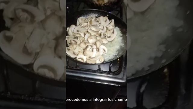 pollo con champiñones y pasta смотреть онлайн