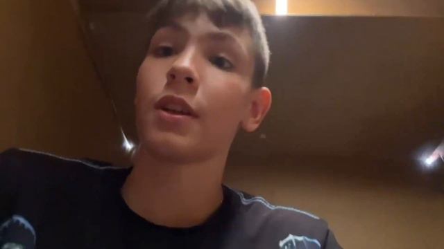 Кто ПОСЛЕДНИЙ выйдет из ГОРЯЧЕЙ КОРОБКИ - Челлендж смотреть онлайн