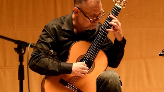 ISRAEL SHARON - Hommage à Scarlatti for guitar смотреть онлайн