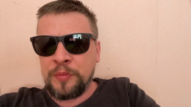 Про смысл жизни и приоритеты смотреть онлайн