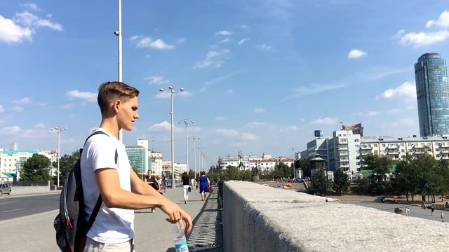ЧТО МОЖНО СДЕЛАТЬ С БУТЫЛКОЙ ВОДЫ? смотреть онлайн
