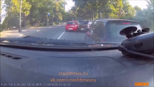 Как разбиться на ровном месте! ДТП в Ленинградской области смотреть онлайн
