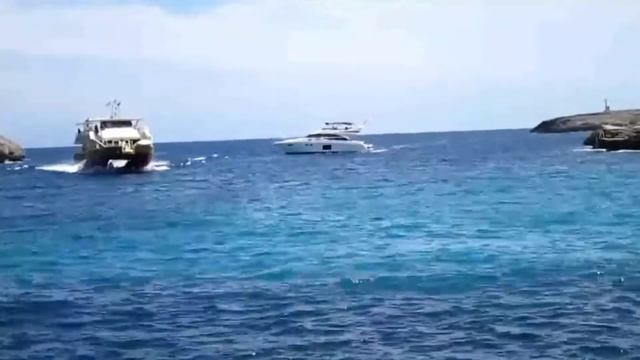 Самый крутой пляж Майорки! Бухта Кала-д’Ор/Cala D'or. Как добраться своим ходом из Ареналя. 2 часть смотреть онлайн