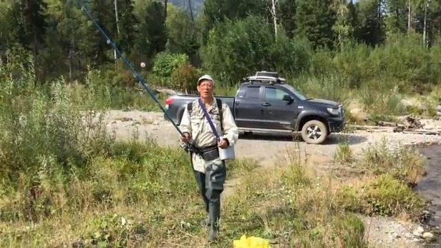 Рыбалка в Горном Алтае! И такое бывает! смотреть онлайн