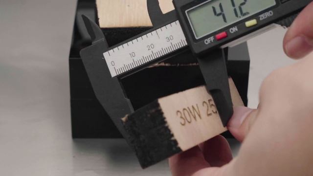 Atomstack X30 Pro 160W Laser Engraver with the World's First 6-core Diode 33W Laser Module смотреть онлайн