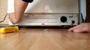 Стиральная машина потекла снизу. Все причины и устранение