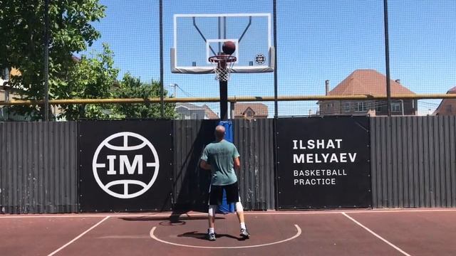 Полная баскетбольная тренировка| Финт «смена баланса»| «Евростеп»| Бросок после открывания смотреть онлайн