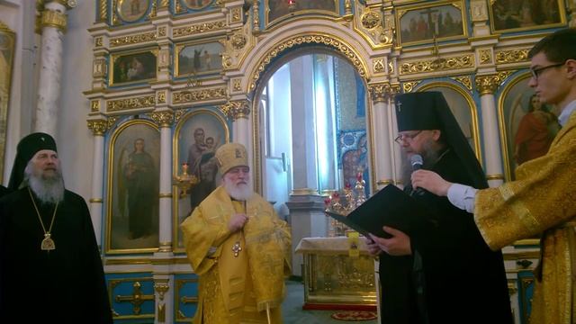 Божественная литургия в Неделю о Страшном суде в Свято - Духовом кафедральном соборе Минска.