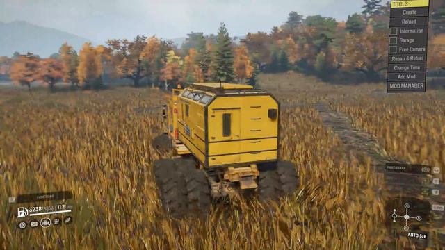 SnowRunner - PACIFIC P16 Truck On Double Crawler Wheels Driving Through Mud смотреть онлайн