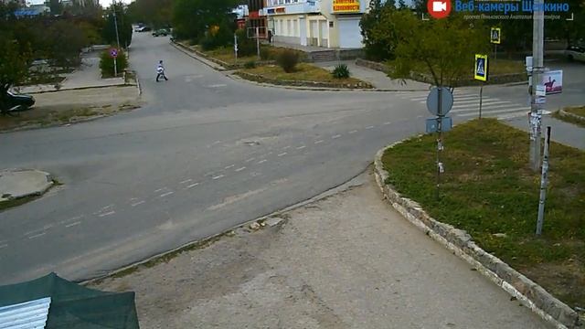 Перекрёсток в Щёлкино, 20.10.2016 - time-lapse с камеры 2 смотреть онлайн