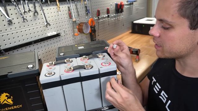 Lion Energy 1300 VS 1200 and Why I Dislike the Terminals смотреть онлайн