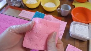 Как сделать кружева для торта. Рецепт гибкого айсинга в домашних условиях.Съедобные кружева