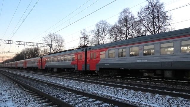 Разрисованная ЭД4М-0113 сообщением Москва - Ипподром смотреть онлайн