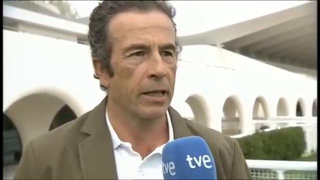 26Abr13 Reportaje : Duque de Alburquerque sobre sus caballos, turf por Maspalomas смотреть онлайн