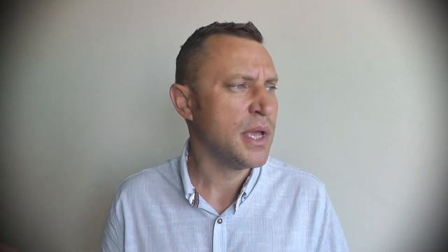 16. Самопожертвование и поиск одобрения / Почему хочется произвести хорошее впечатление на людей? смотреть онлайн