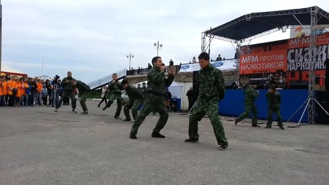 Молодежь за здоровый образ жизни!!!рукопашка,полицейская академия!!) смотреть онлайн