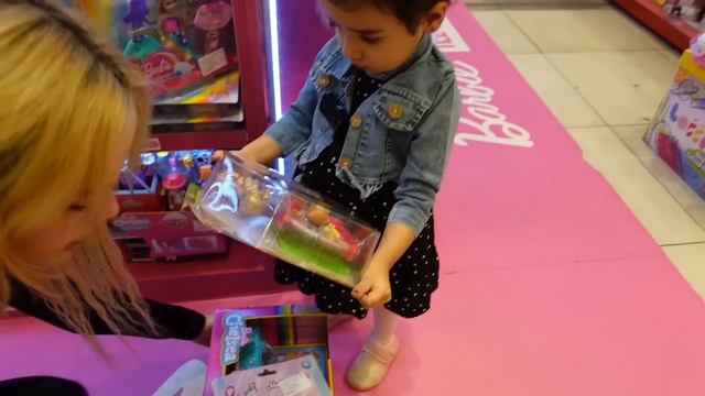 Kızımla Oyuncak Peşindeyiz | Toy Chase | @OykuKarta смотреть онлайн