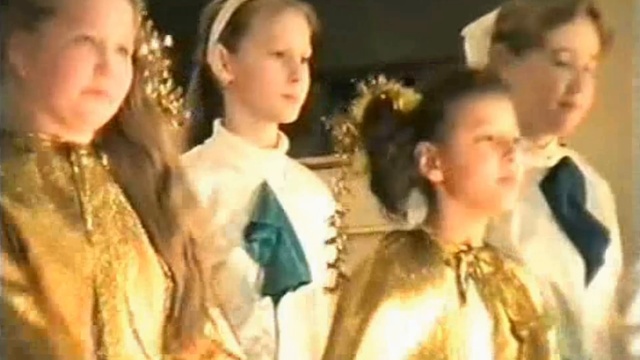 Поёт Ксения Соловьёва. смотреть онлайн