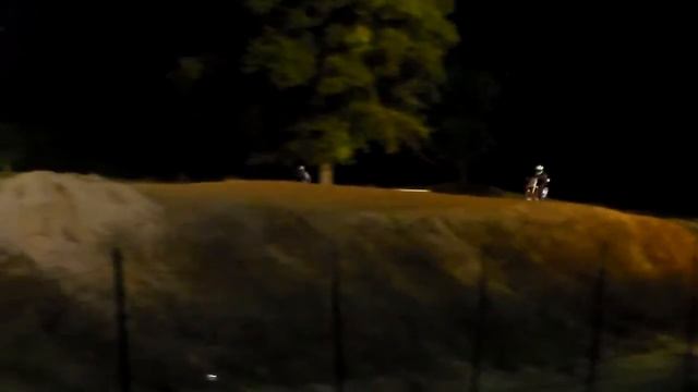 dirt bike-1/1 смотреть онлайн