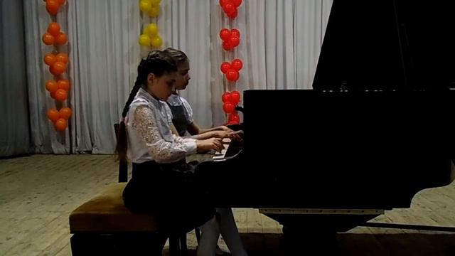 89 Дуэт Баннова Мария, Кондратьева Марина, г Сызрань – Веселый марш смотреть онлайн