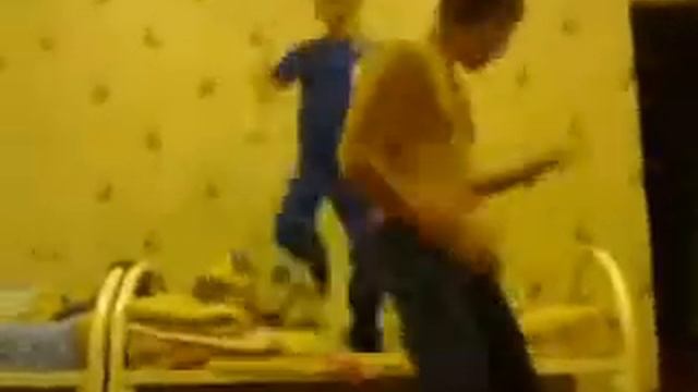 крутые парни в Кардаиловском д д Лысый и Готовыч смотреть онлайн