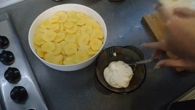 Картофельная ЗАПЕКАНКА с Курицей / Готовим из доступных продуктов смотреть онлайн