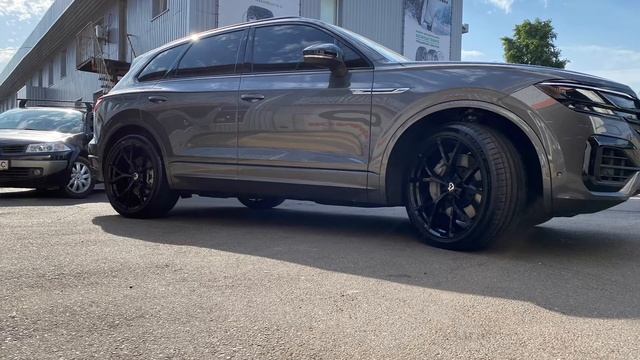 Кованые диски volkswagen touareg r-line R22 смотреть онлайн