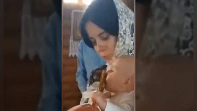 Беба љуби Крст и не пушта☦️ смотреть онлайн