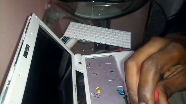 HOW TO DISMANTLE ASUS Eee PC 900 смотреть онлайн